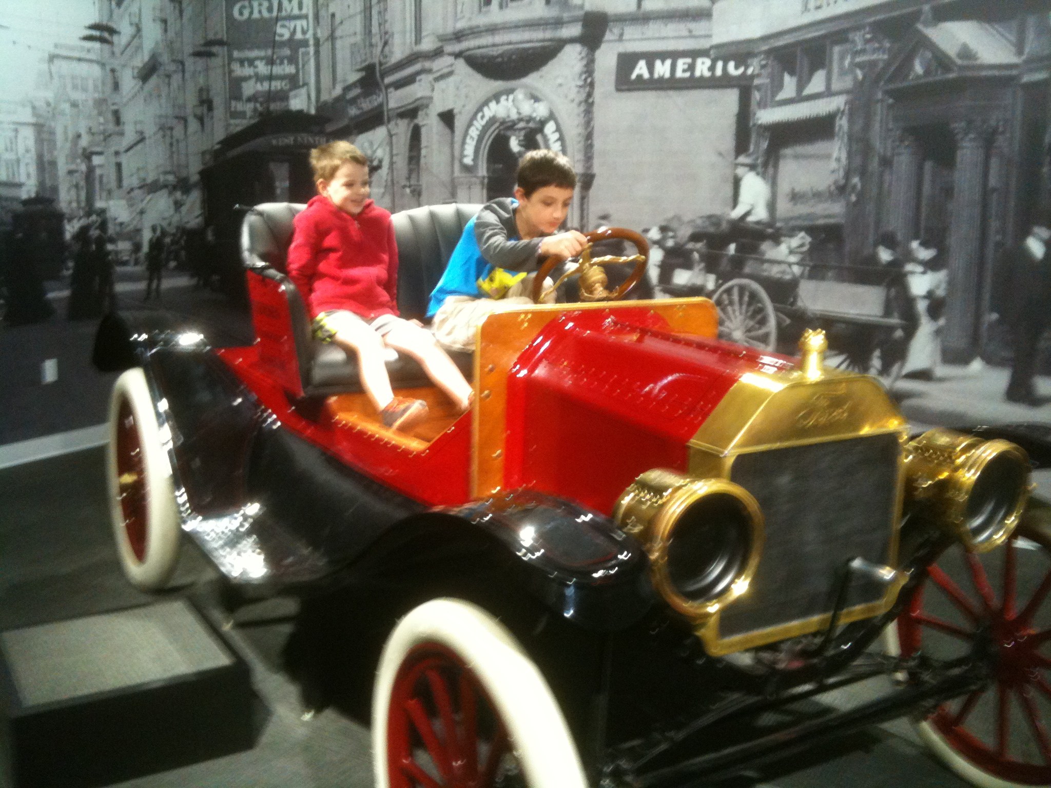 Nat Ben in 1906 auto.jpg